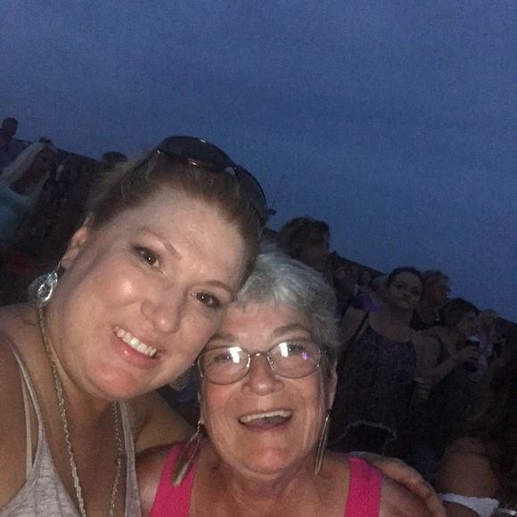 Meet your Posher, Jodi - Picture 1 of 1